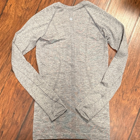 Lululemon Swiftly Tech LS - Picture 3 of 3